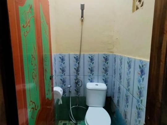 Andira home stay labuan bajo Exterior foto